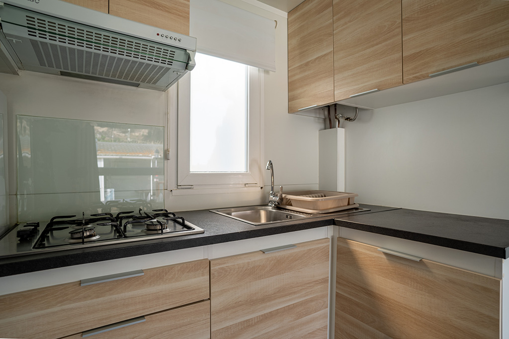 Bungalows con cocina equipada en camping de Barcelona