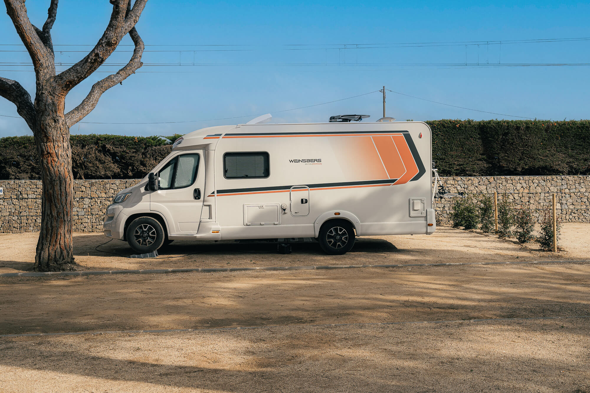 Caravane garée sur nos emplacements de camping